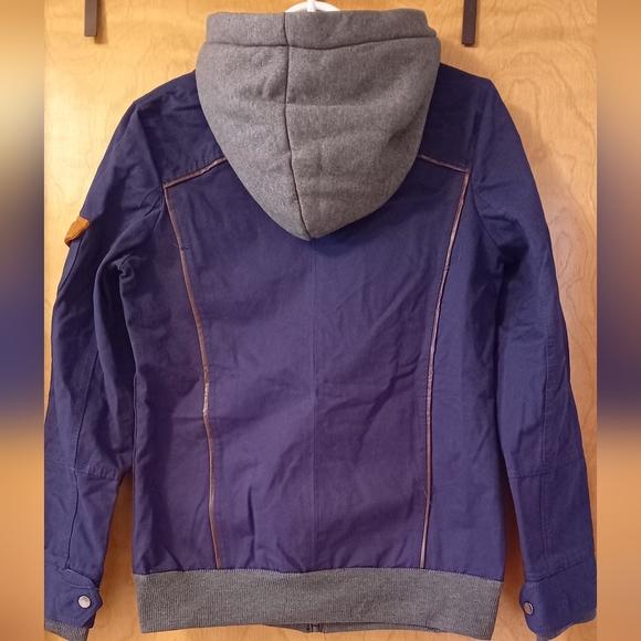 Jacket - Picture 3 of 5